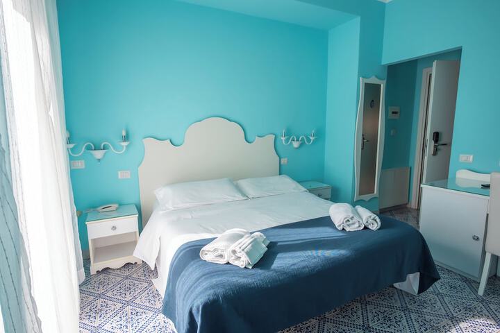 Room 29 of 82
