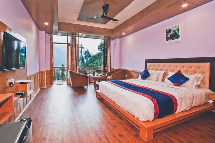 Room 3 of 14