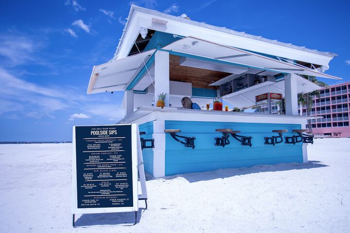 Poolside bar