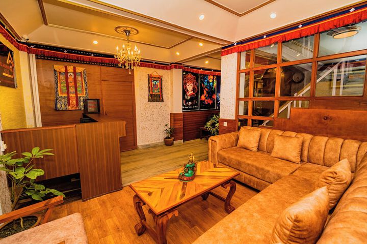 Hotel Interior 4 of 29