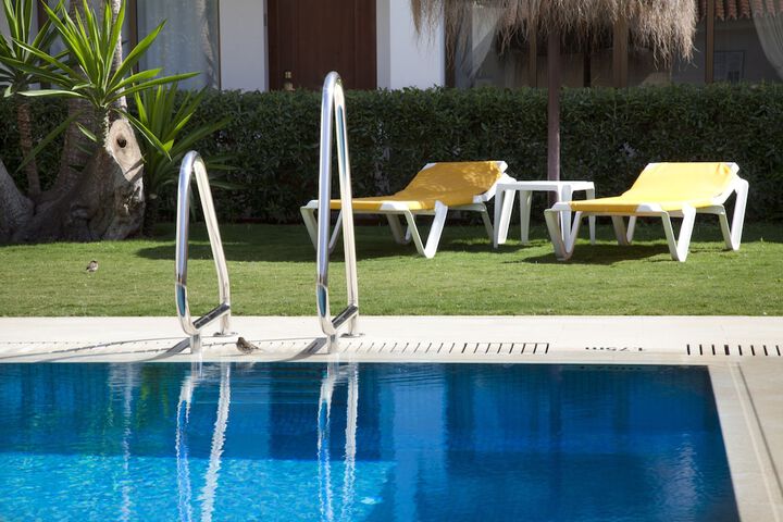 Pool 68 of 89
