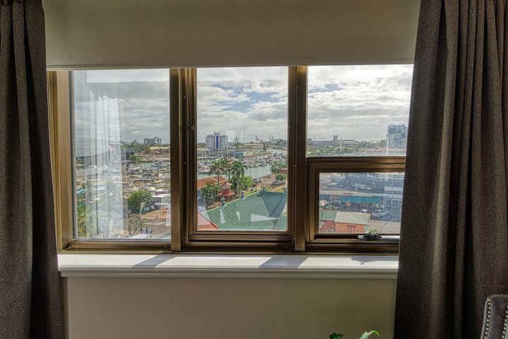 Room 16 of 43