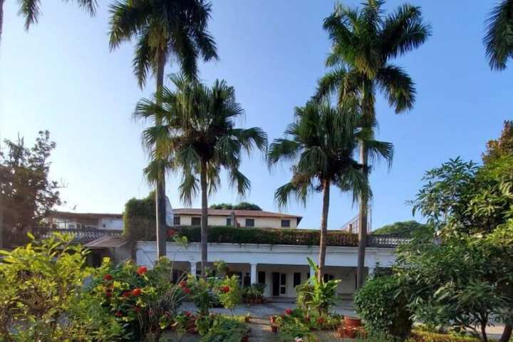 Mango Tree Courtyard Dehradun