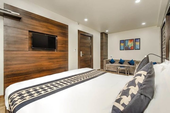 Room 21 of 52