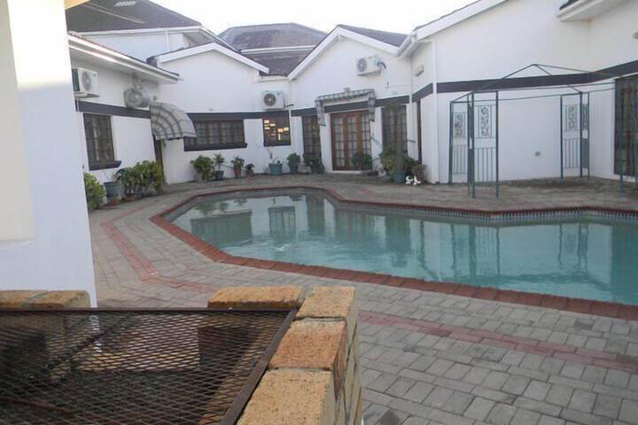 White Palace Hotel