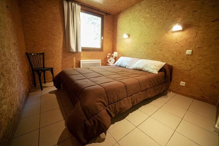 Room 12 of 81