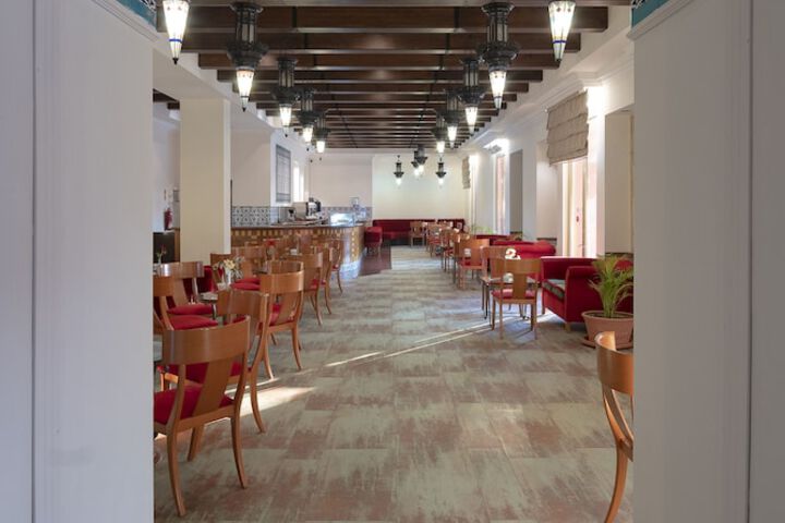 Hotel Interior 8 of 126
