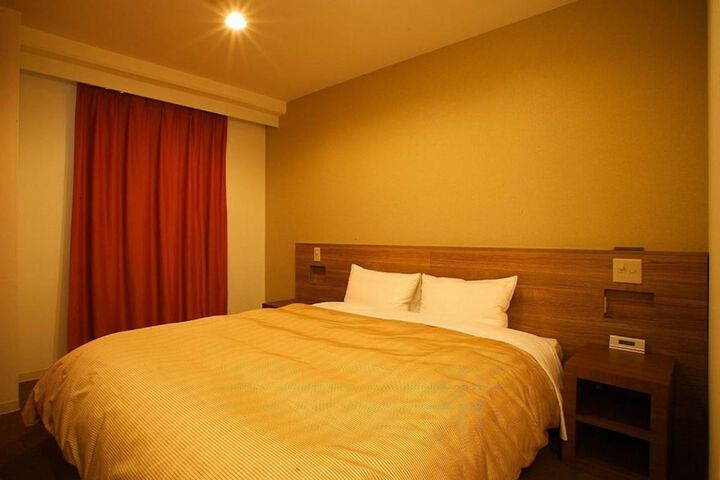 Room 11 of 75