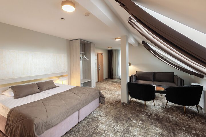 Room 25 of 45