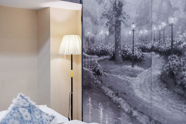 Room 15 of 140
