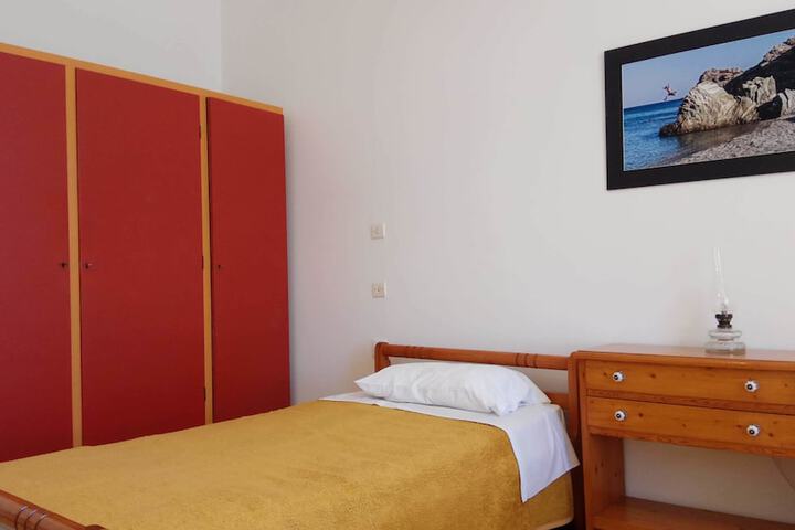 Room 17 of 20