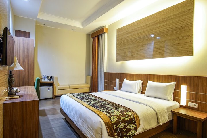 Room 14 of 40