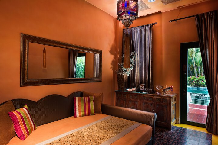 Room 82 of 150