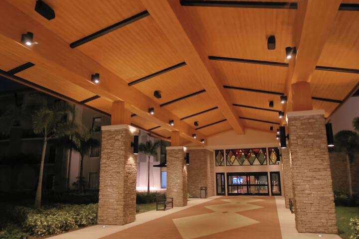 Hotel 60 of 64