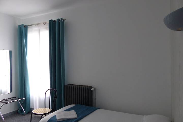 Room 4 of 48
