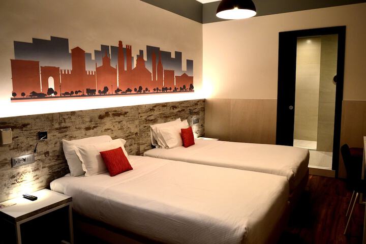Room 31 of 66
