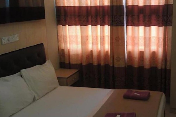 Room 20 of 32
