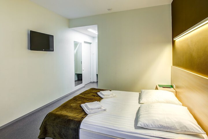 Room 4 of 55
