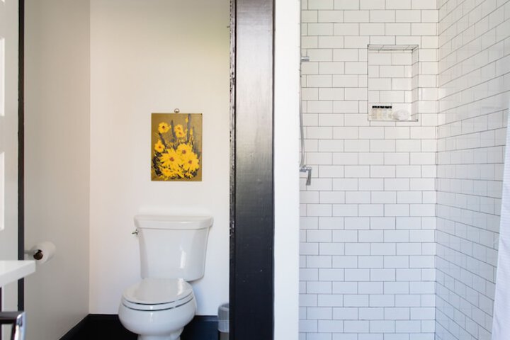Bathroom shower