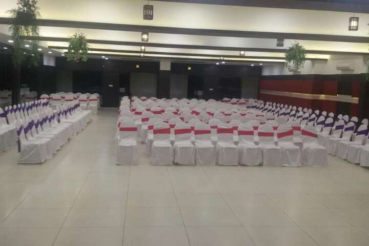 Ballroom/Hall 25 of 36