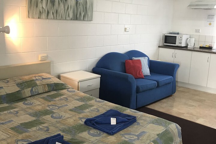 Room 10 of 41