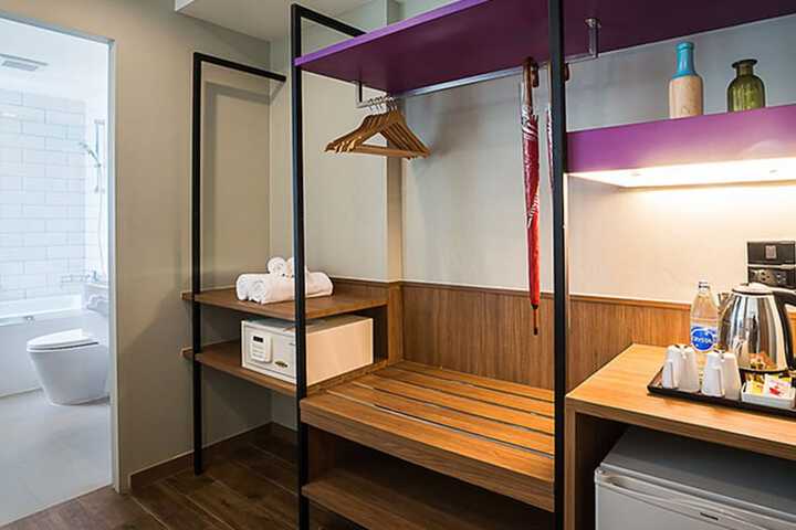 Room amenity