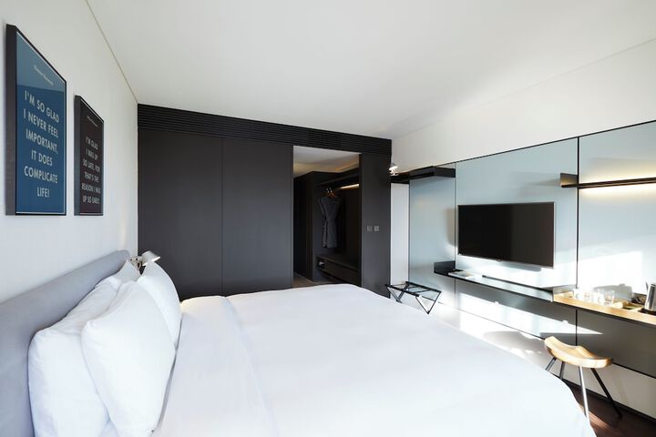 Room 30 of 78