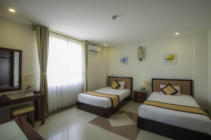 Room 15 of 35