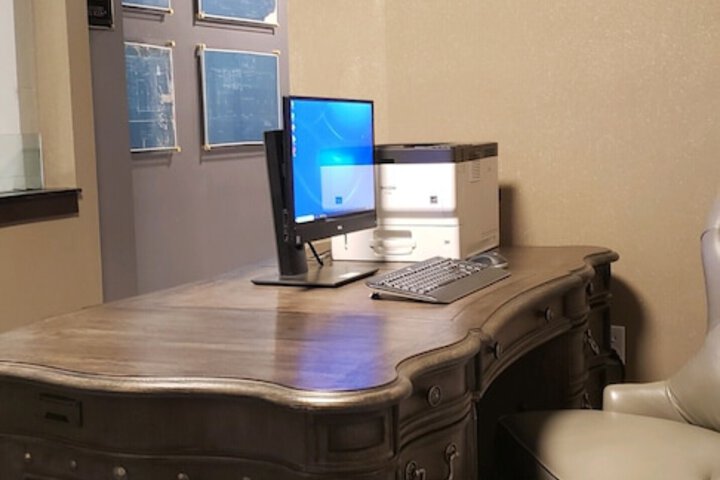 Business Center 74 of 80