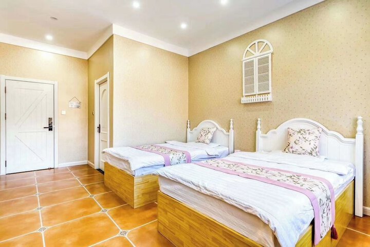 Room 15 of 54