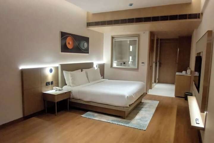 Room 16 of 26