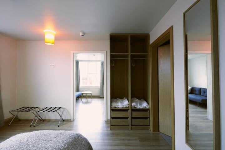 Room 17 of 43