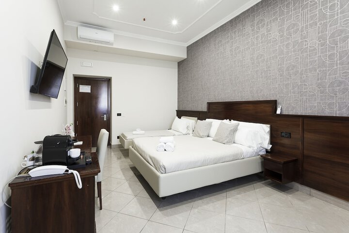 Room 19 of 27