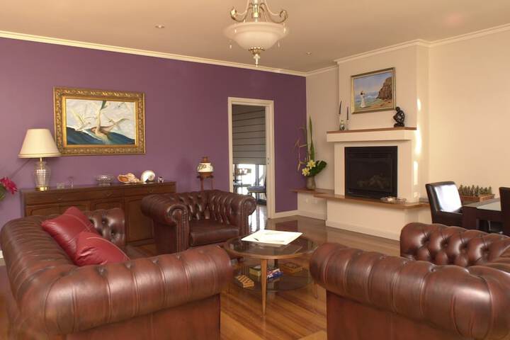 Room 16 of 24