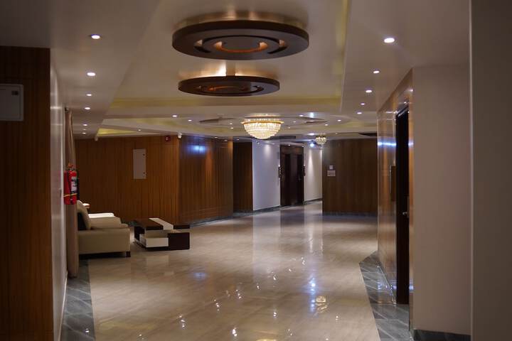 Room 43 of 76