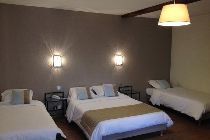 Room 18 of 43
