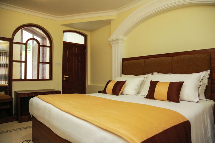 Room 6 of 54