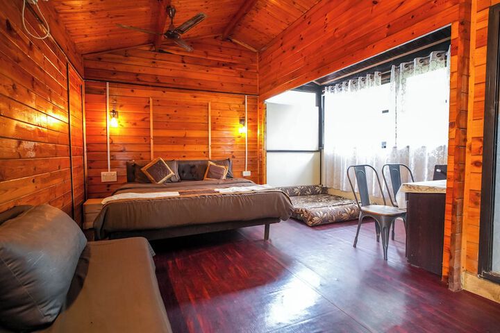Room 13 of 46