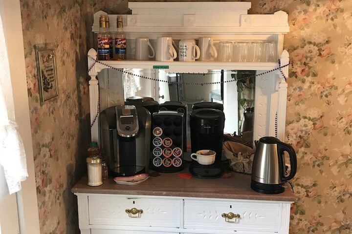 Breakfast/Coffee Service 56 of 79