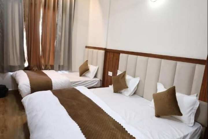 Room 2 of 21