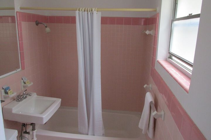 Room 5 of 14
