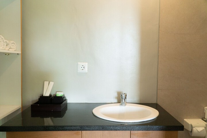 Room 85 of 131