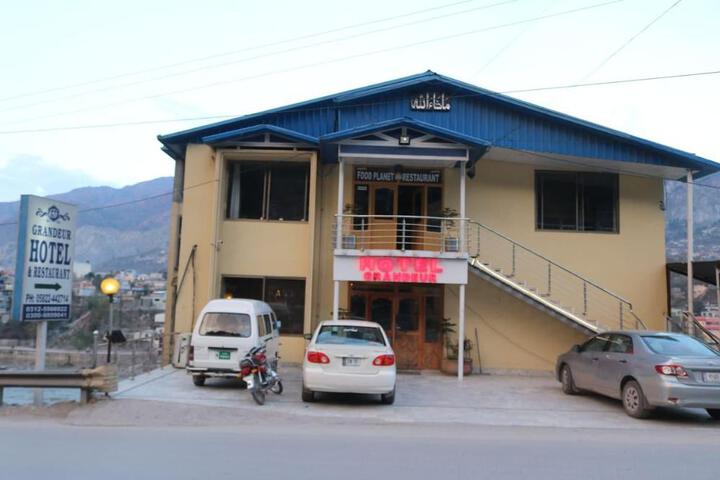 Grandeur Hotel Muzaffarabad