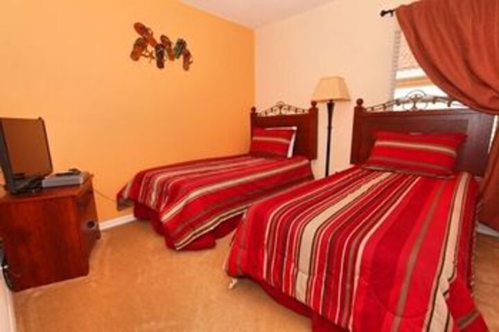 Room 8 of 20