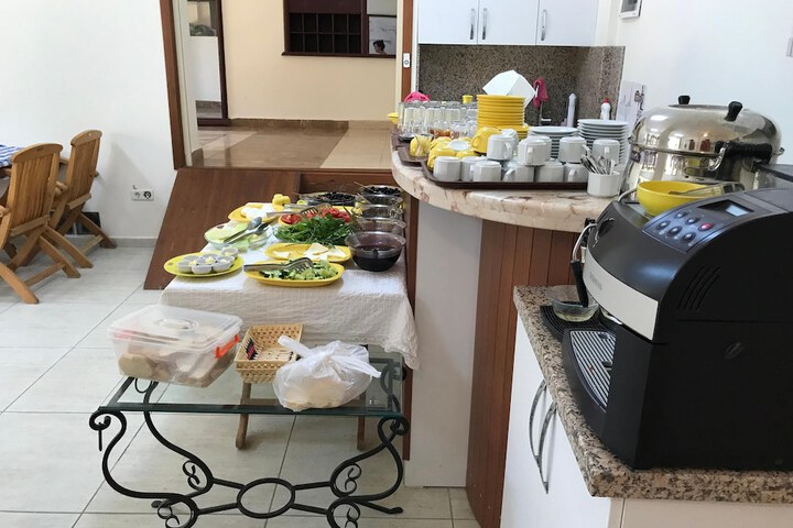 Dining 17 of 25