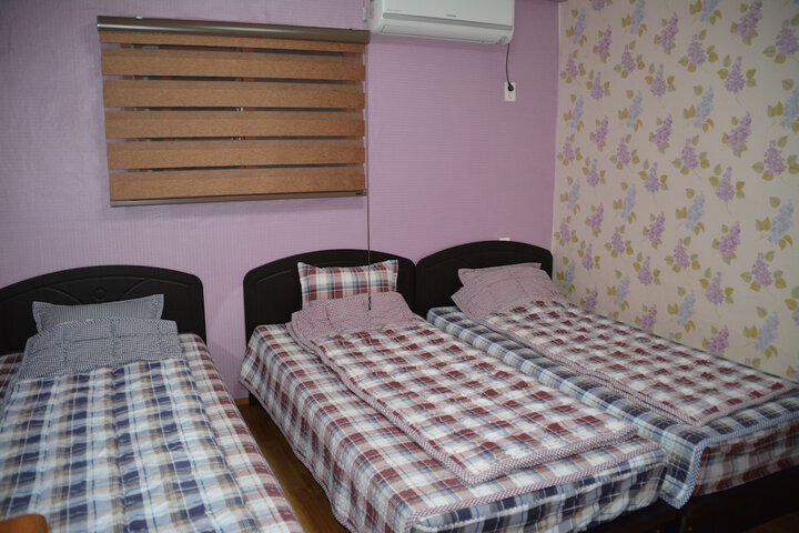 Room 28 of 159