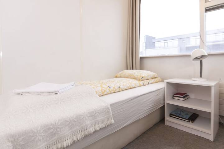 Room 4 of 88
