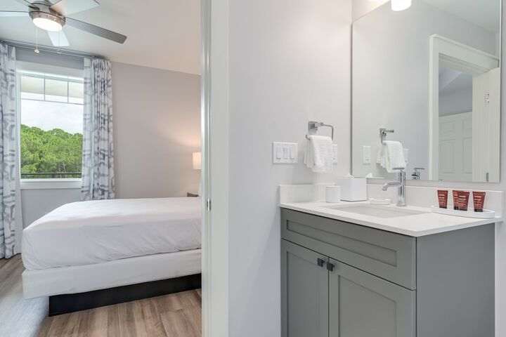 Room 220 of 270