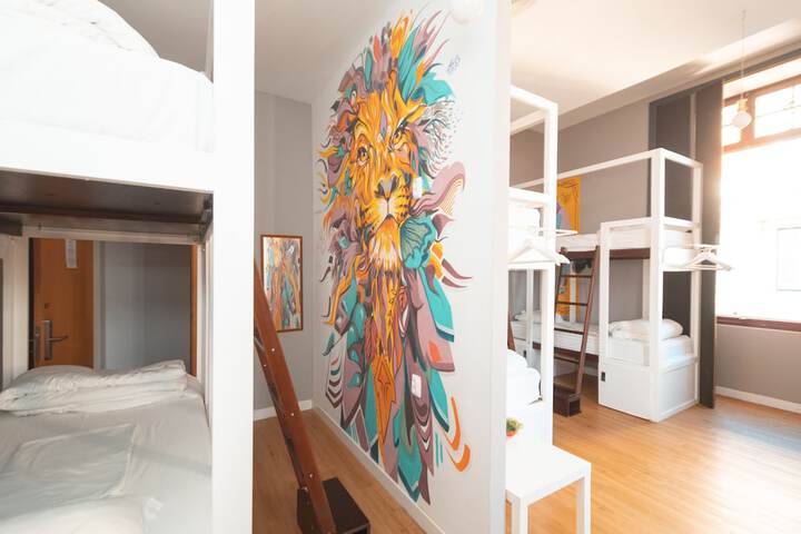 Room 18 of 71