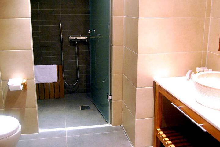 Bath Interior